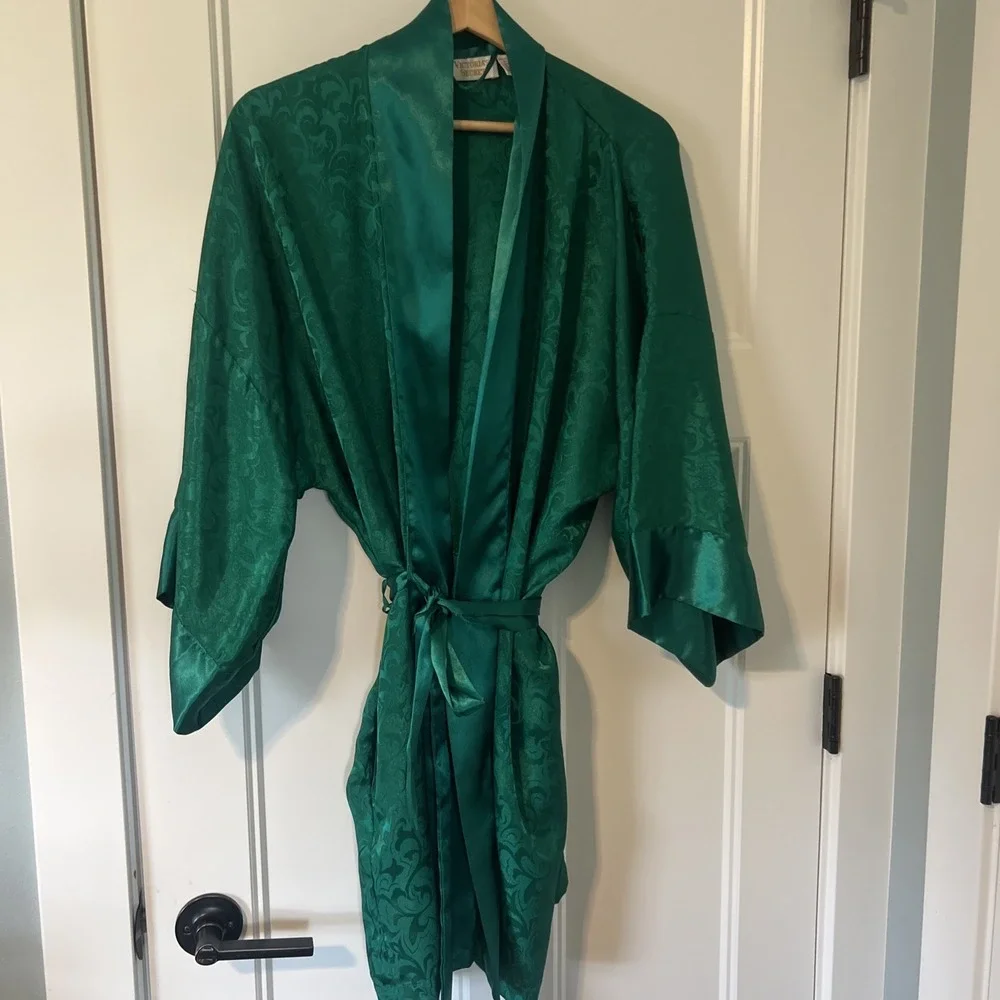 Vintage‎ 1980s Victoria Secret Gold label Emerald Green Satin Robe One Size
